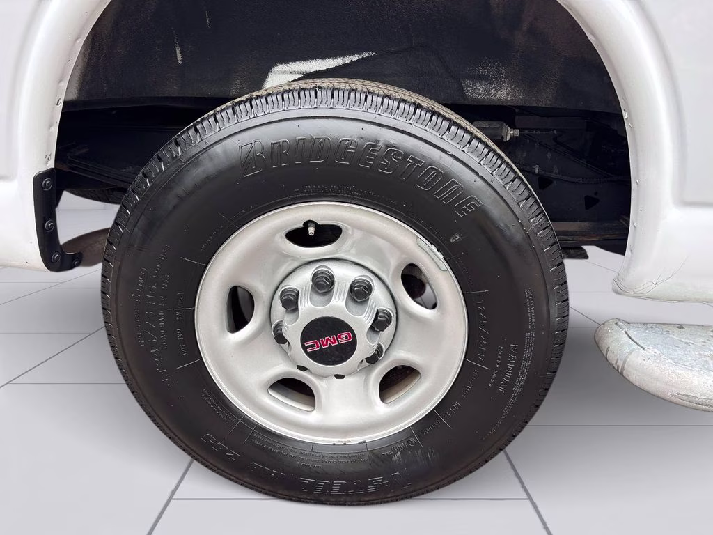 2024 Summit White GMC Savana 2500 Work Van RWD Van