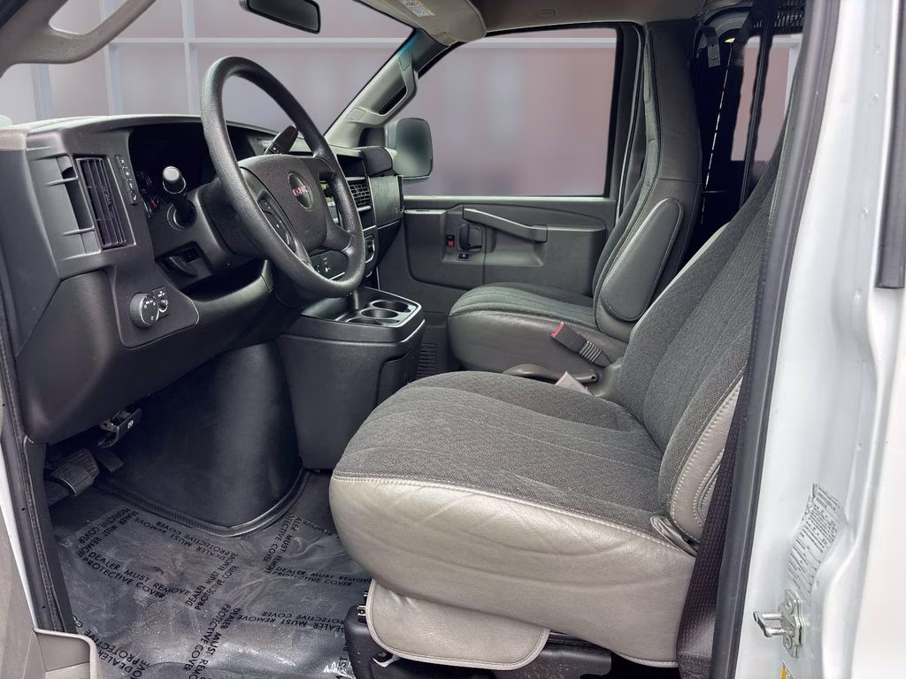 2024 Summit White GMC Savana 2500 Work Van RWD Van
