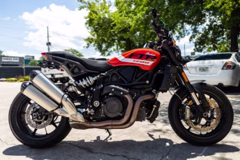2024 INDY RED/BLACK Indian FTR 1200 INDY RED/BLACK