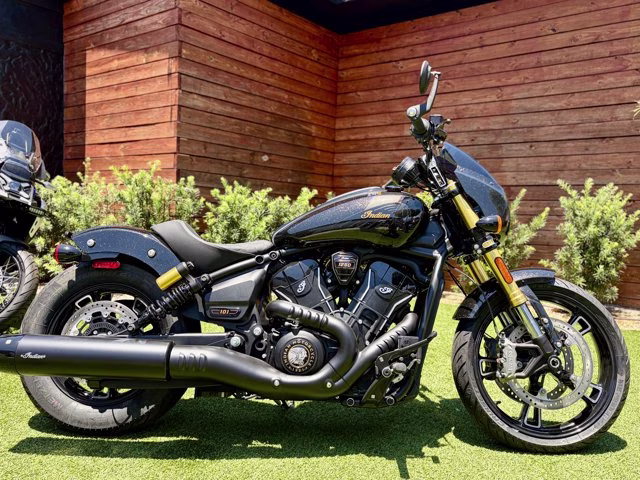 2026 ONYX BLACK CRYSTAL Indian 101 SCOUT ONXY BLACK CRYSTAL