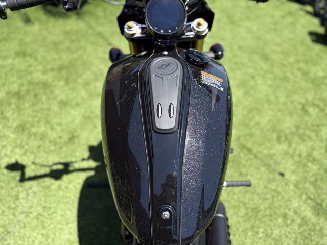 2026 ONYX BLACK CRYSTAL Indian 101 SCOUT ONXY BLACK CRYSTAL