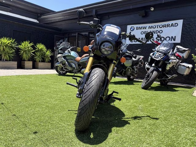 2026 ONYX BLACK CRYSTAL Indian 101 SCOUT ONXY BLACK CRYSTAL