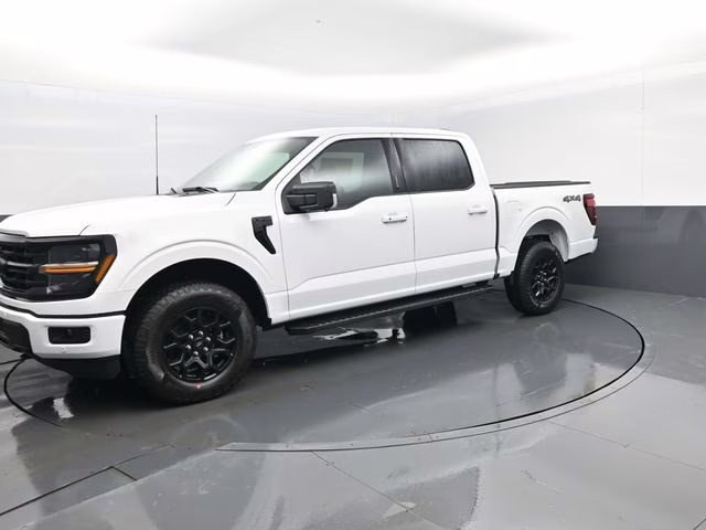 2026 Oxford White Ford F-150 XLT 4X4 Truck