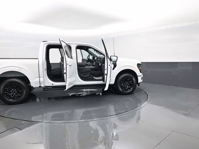 2026 Oxford White Ford F-150 XLT 4X4 Truck