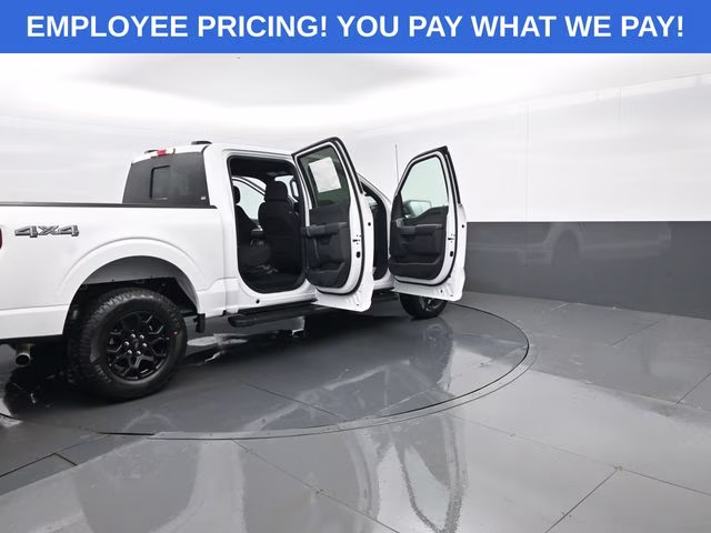 2026 Oxford White Ford F-150 XLT 4X4 Truck