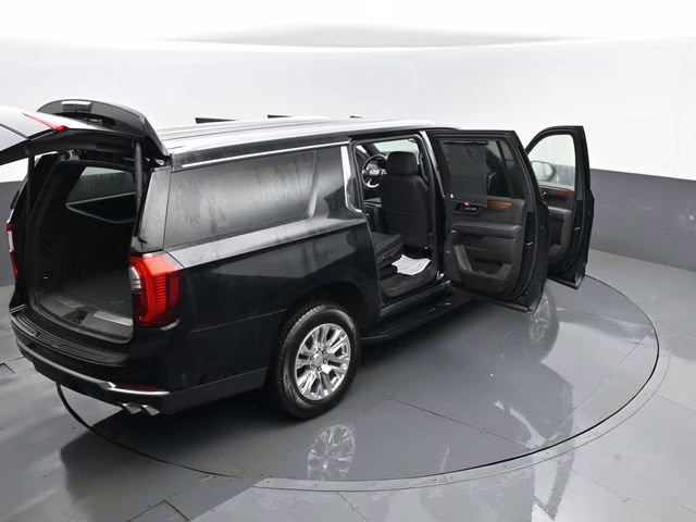 2025 Onyx Black GMC Yukon XL Denali 4X4 SUV