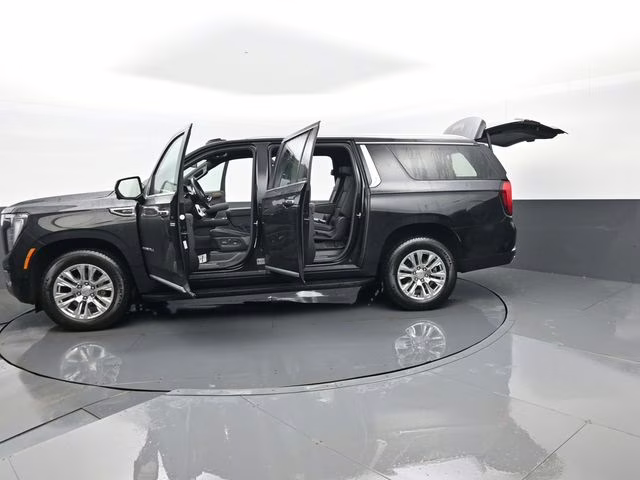 2025 Onyx Black GMC Yukon XL Denali 4X4 SUV