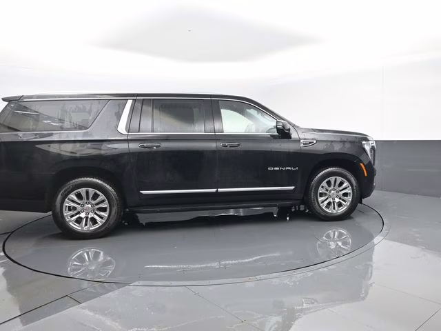 2025 Onyx Black GMC Yukon XL Denali 4X4 SUV