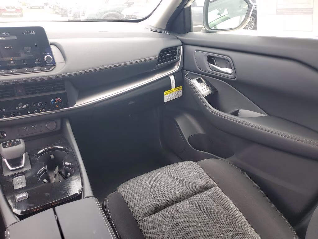 2026 Everest White Pearl Tricoat Nissan Rogue SV FWD SUV