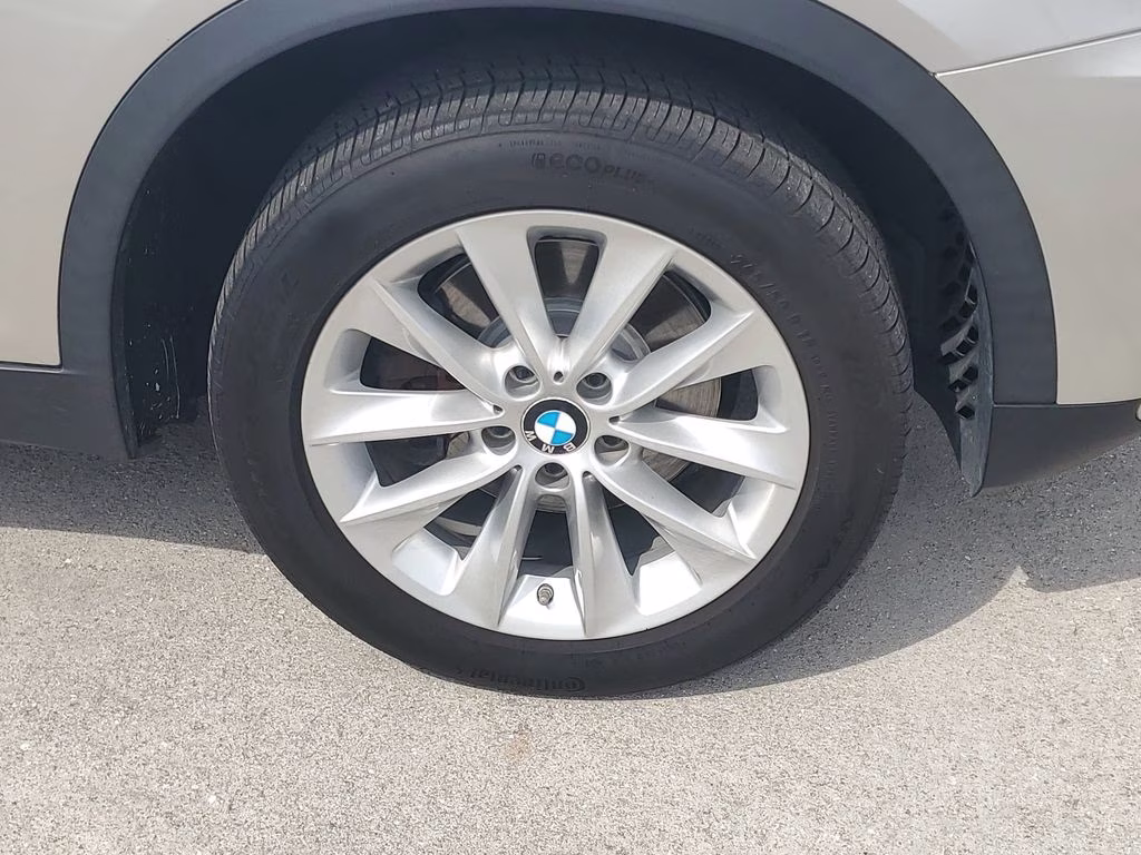 2014 Mineral Silver Metallic BMW X3 xDrive28i AWD SUV