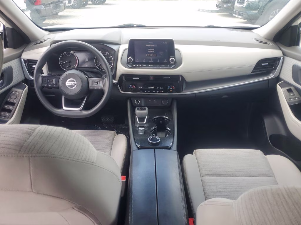 2021 Pearl White Tricoat Nissan Rogue SV AWD SUV