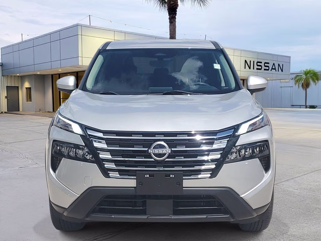 2024 Brilliant Silver Metallic Nissan Rogue SV AWD SUV