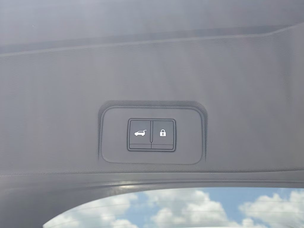 2024 Brilliant Silver Metallic Nissan Rogue SV AWD SUV