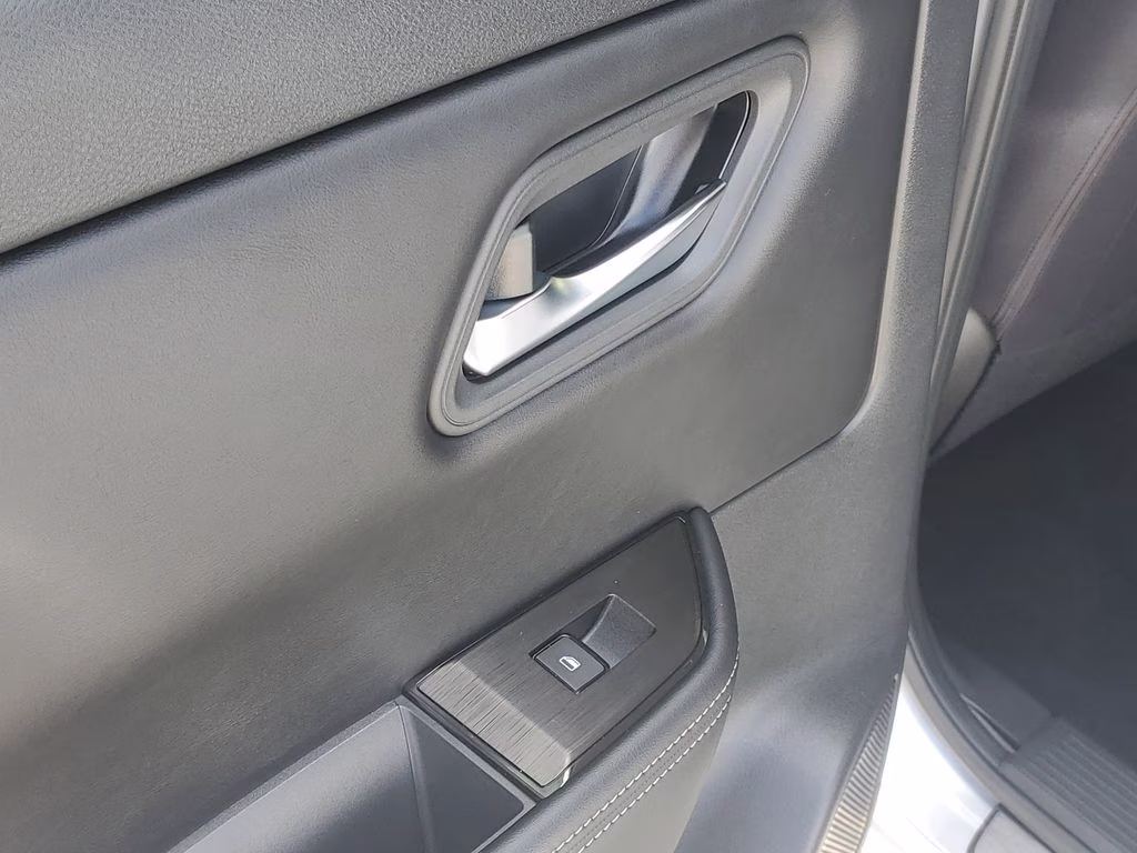 2024 Brilliant Silver Metallic Nissan Rogue SV AWD SUV