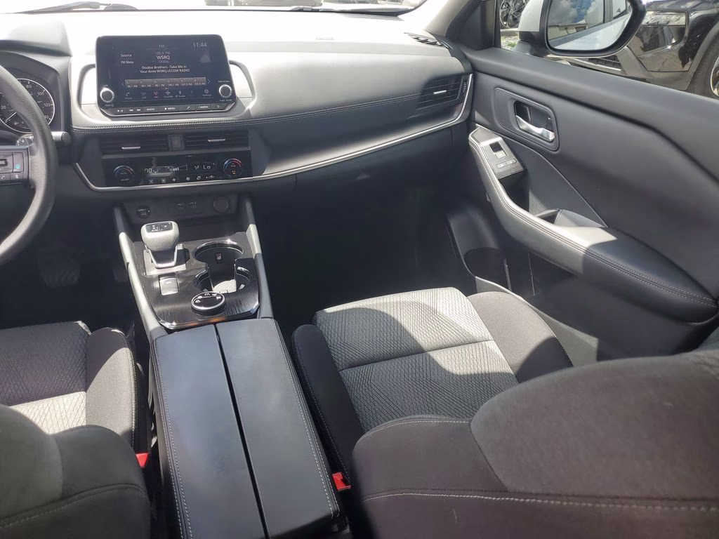 2024 Brilliant Silver Metallic Nissan Rogue SV AWD SUV