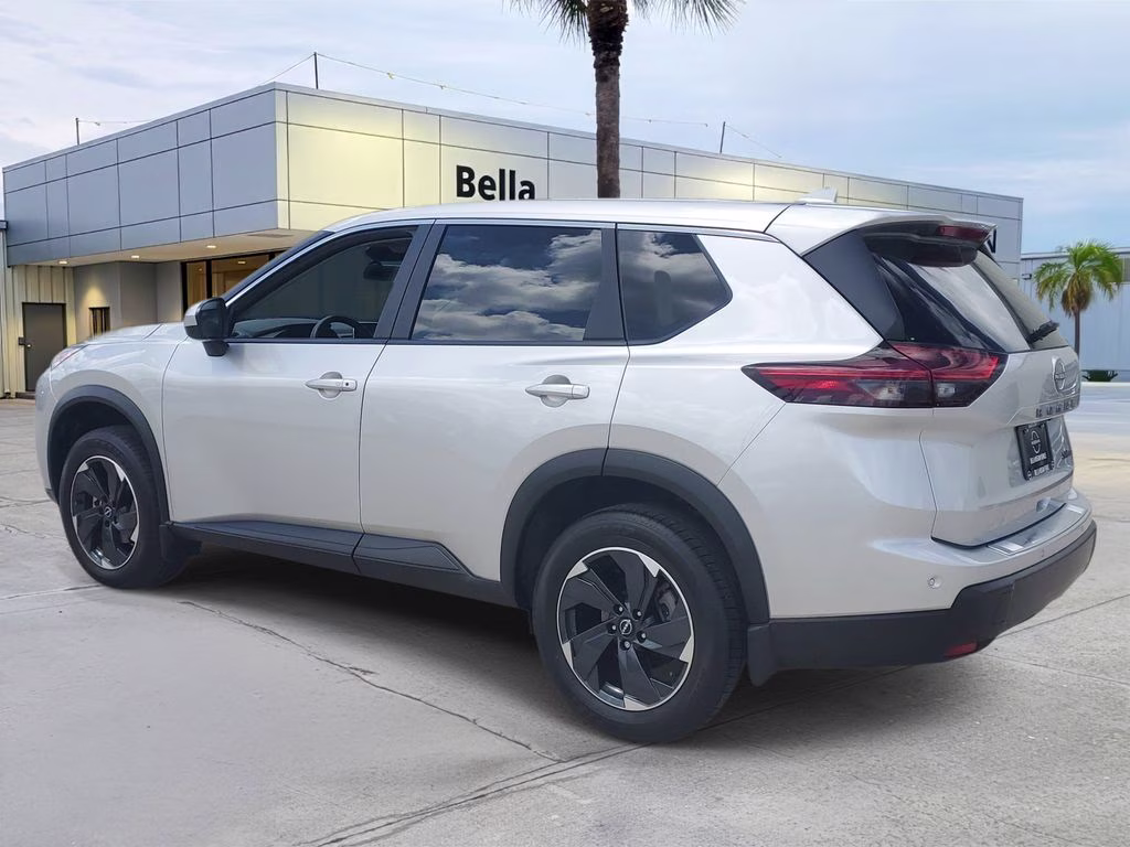 2024 Brilliant Silver Metallic Nissan Rogue SV AWD SUV