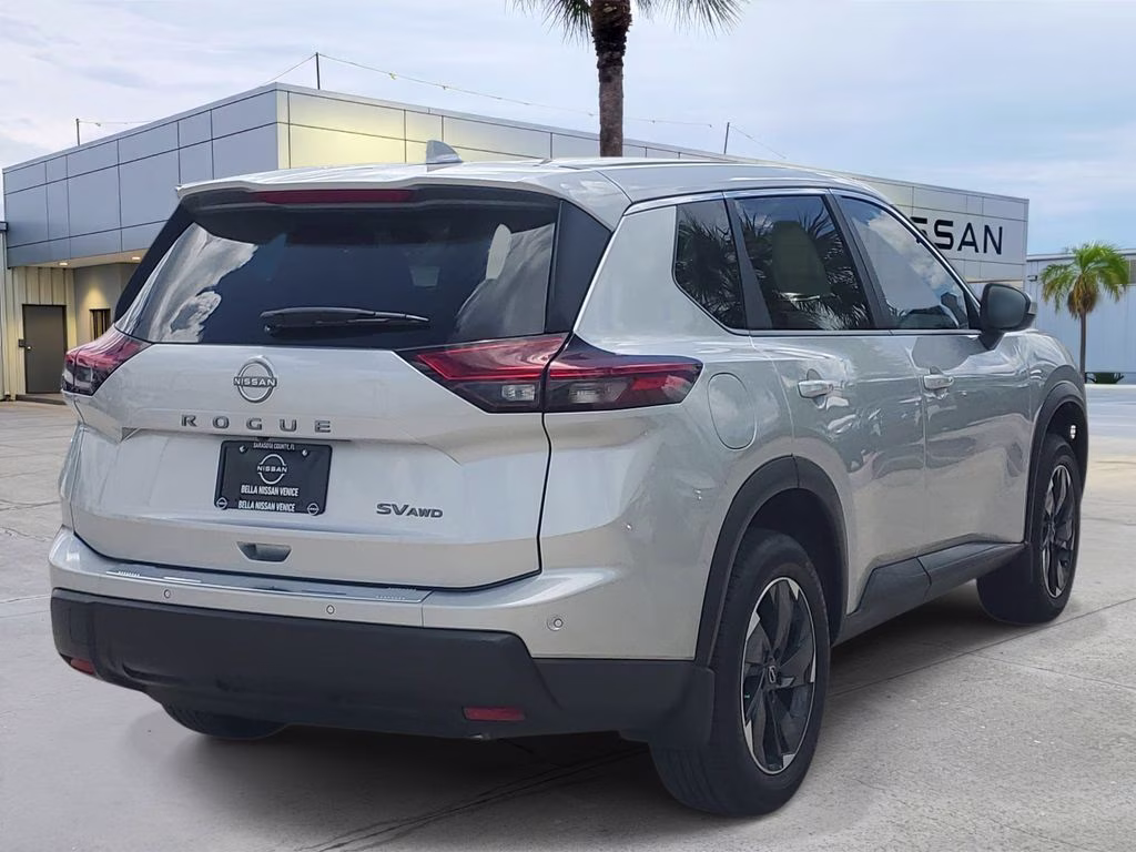 2024 Brilliant Silver Metallic Nissan Rogue SV AWD SUV