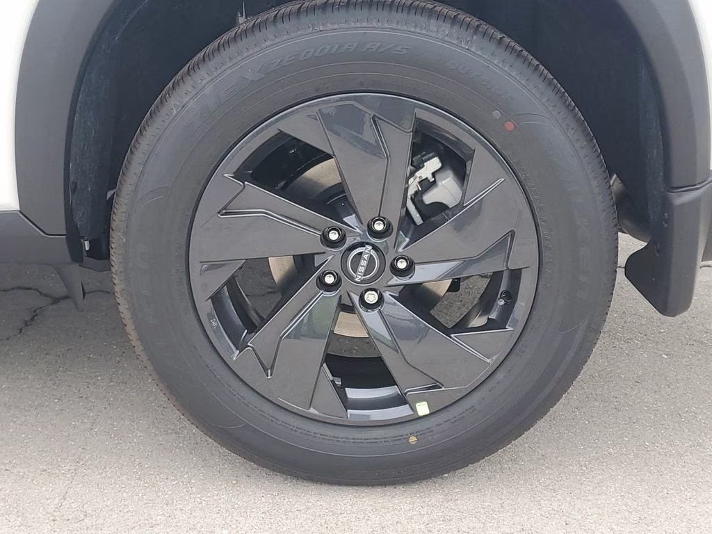 2026 Everest White Pearl Tricoat Nissan Rogue SV FWD SUV
