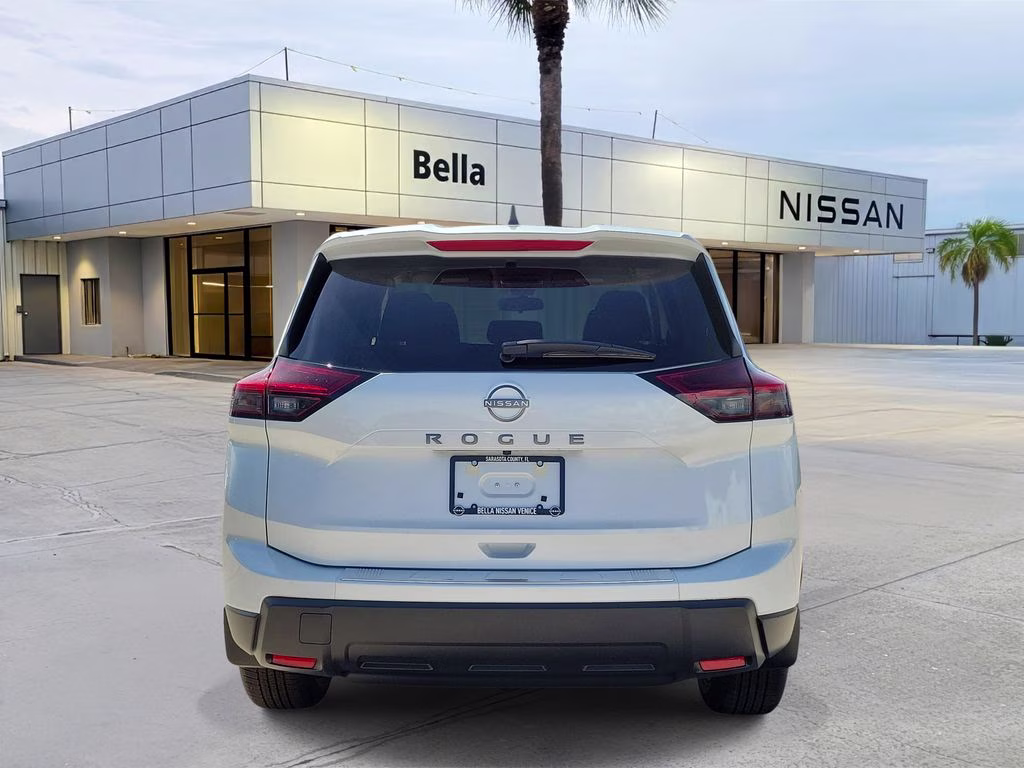 2026 Everest White Pearl Tricoat Nissan Rogue SV FWD SUV