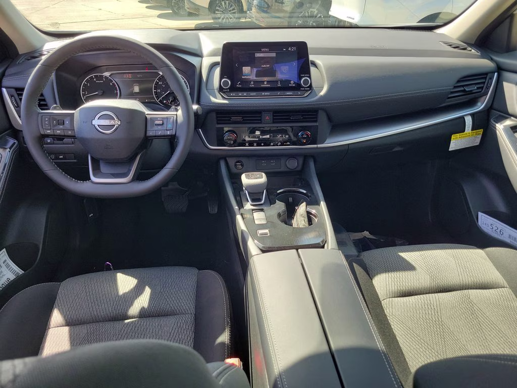 2026 Everest White Pearl Tricoat Nissan Rogue SV FWD SUV
