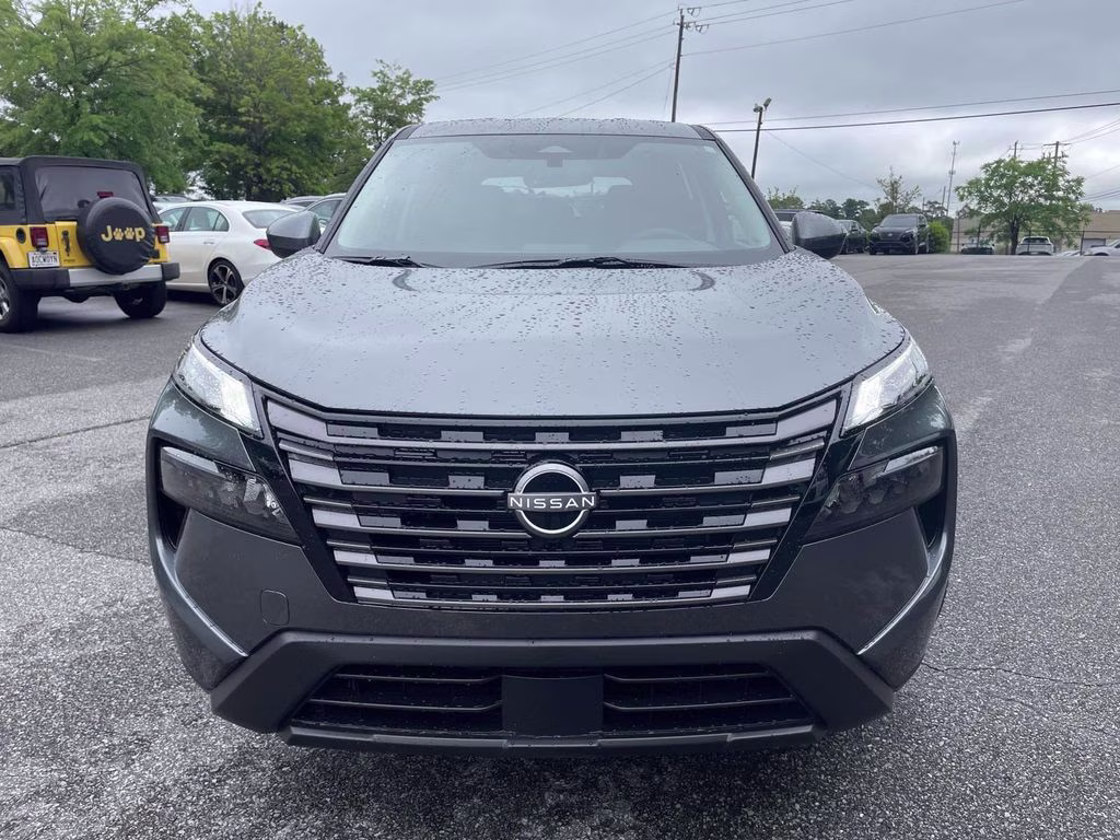 2026 Gun Metallic Nissan Rogue SV FWD SUV