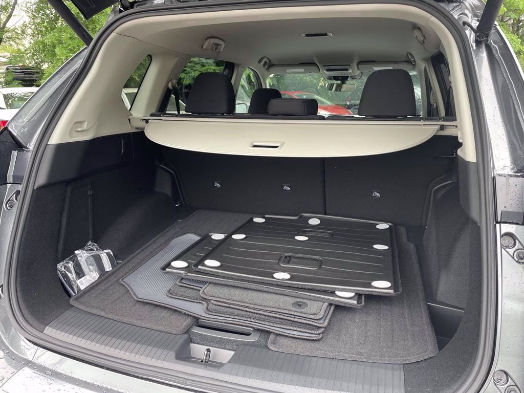 2026 Gun Metallic Nissan Rogue SV FWD SUV