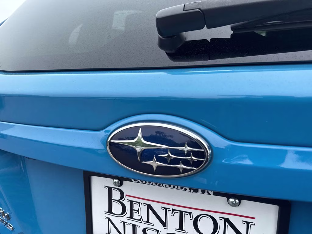 2016 Hyper Blue Subaru Crosstrek 2.0i Limited AWD SUV