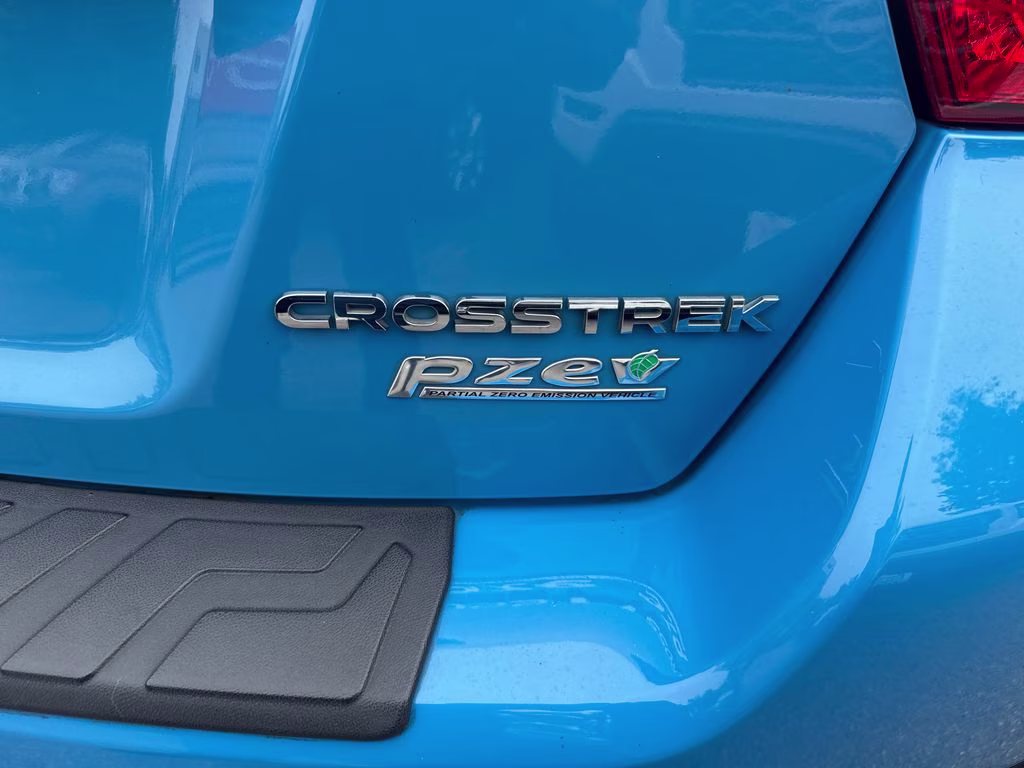 2016 Hyper Blue Subaru Crosstrek 2.0i Limited AWD SUV