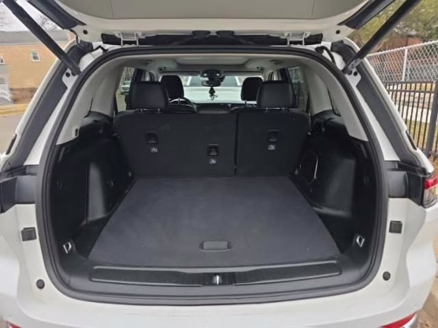 2022 Bright White Clearcoat Jeep Grand Cherokee 4xe 4X4 SUV