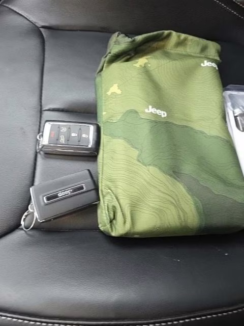 2022 Bright White Clearcoat Jeep Grand Cherokee 4xe 4X4 SUV