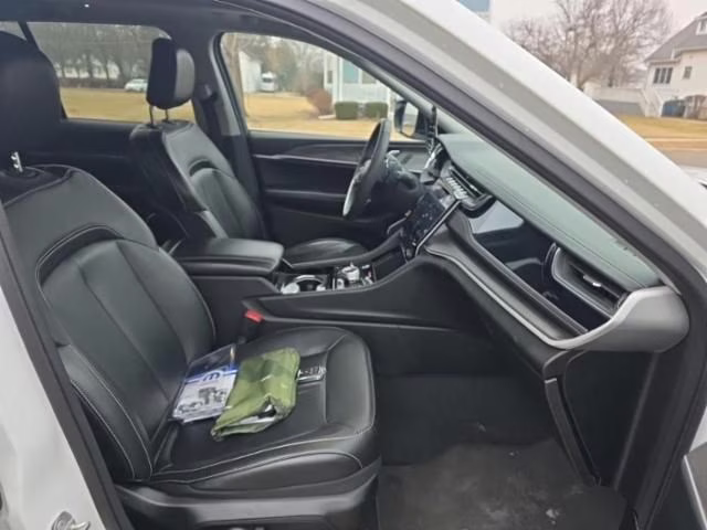 2022 Bright White Clearcoat Jeep Grand Cherokee 4xe 4X4 SUV