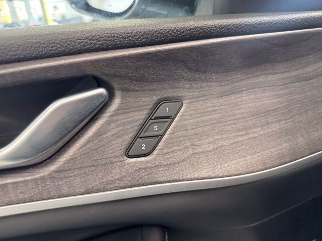 2023 Silver Zynith Jeep Grand Cherokee 4xe 4X4 SUV