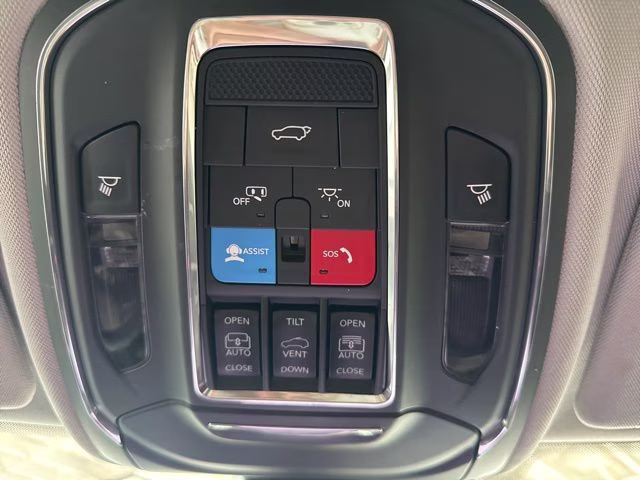 2023 Silver Zynith Jeep Grand Cherokee 4xe 4X4 SUV