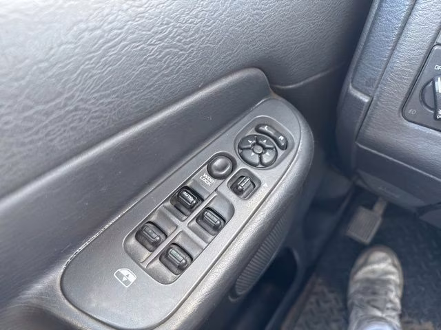 2003 Black Clearcoat Dodge Ram 1500 SLT 4X4 Truck