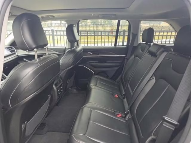 2022 Bright White Clearcoat Jeep Grand Cherokee 4xe 4X4 SUV