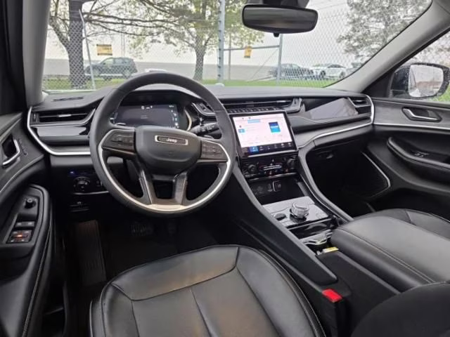 2022 Bright White Clearcoat Jeep Grand Cherokee 4xe 4X4 SUV