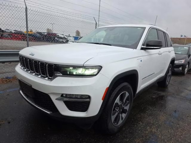 2022 Bright White Clearcoat Jeep Grand Cherokee 4xe 4X4 SUV