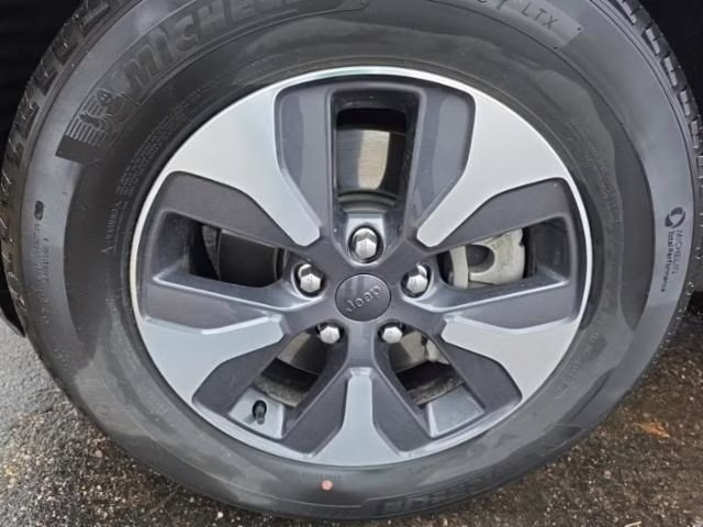 2022 Bright White Clearcoat Jeep Grand Cherokee 4xe 4X4 SUV