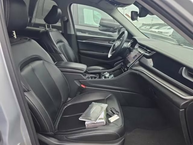 2023 Silver Zynith Jeep Grand Cherokee 4xe 4X4 SUV