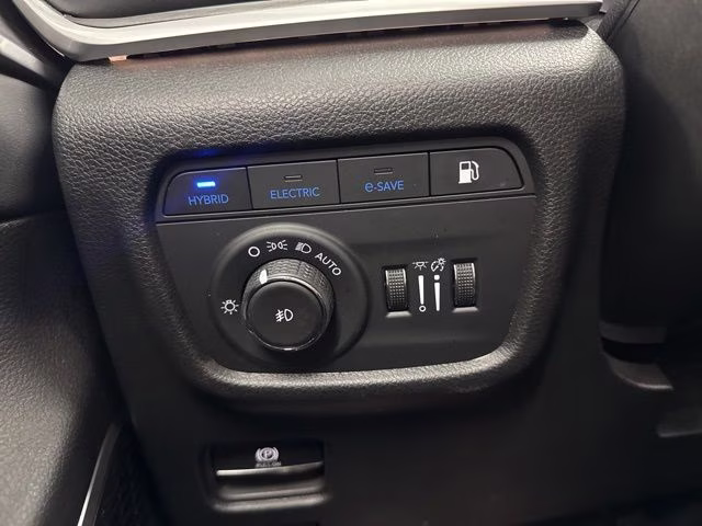2023 Silver Zynith Jeep Grand Cherokee 4xe 4X4 SUV