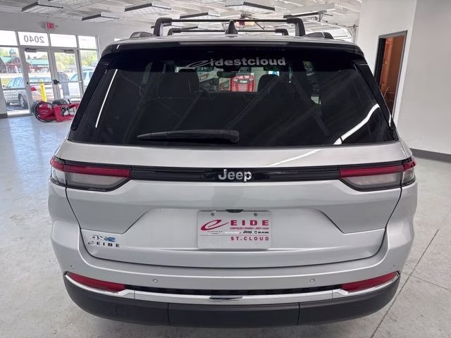 2023 Silver Zynith Jeep Grand Cherokee 4xe 4X4 SUV