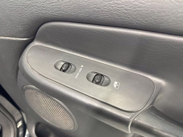 2003 Black Clearcoat Dodge Ram 1500 SLT 4X4 Truck