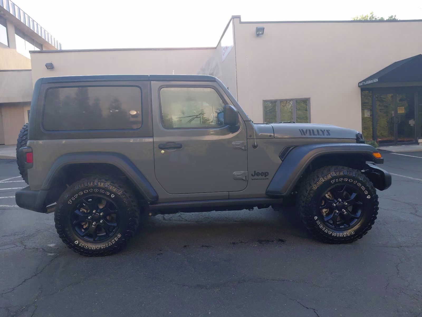 2022 Sting-Gray Clearcoat Jeep Wrangler Willys 4X4 SUV