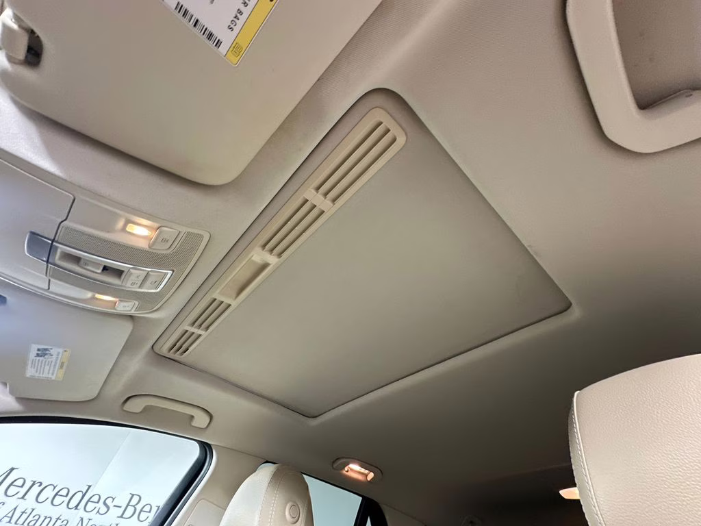 2017 White Mercedes-Benz GLE GLE 350 RWD SUV