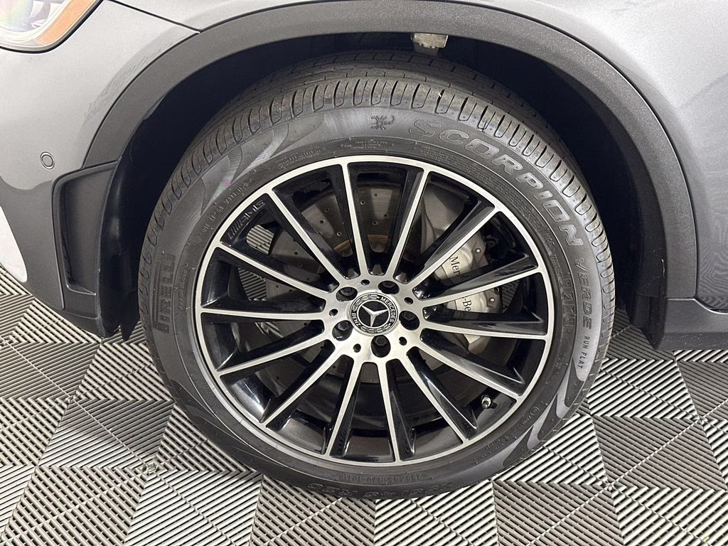 2022 Selenite Gray Metallic Mercedes-Benz GLC GLC 300 RWD SUV