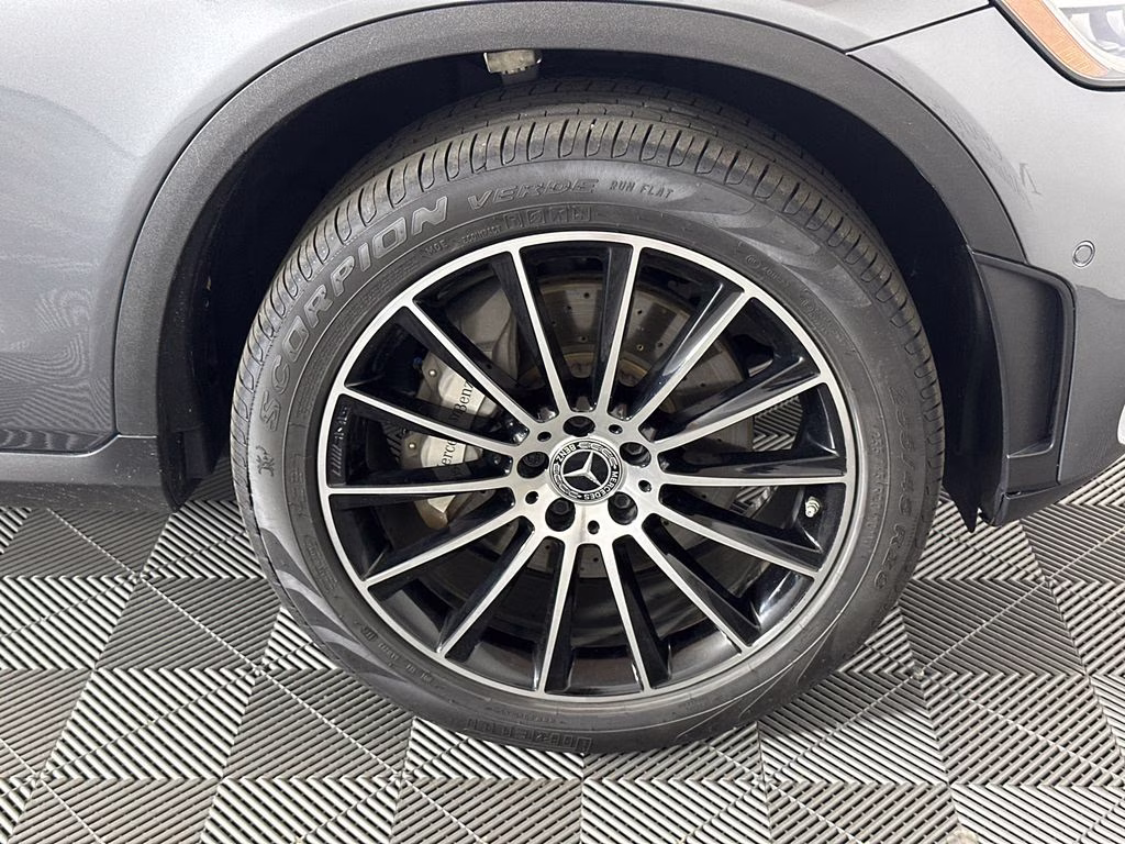 2022 Selenite Gray Metallic Mercedes-Benz GLC GLC 300 RWD SUV