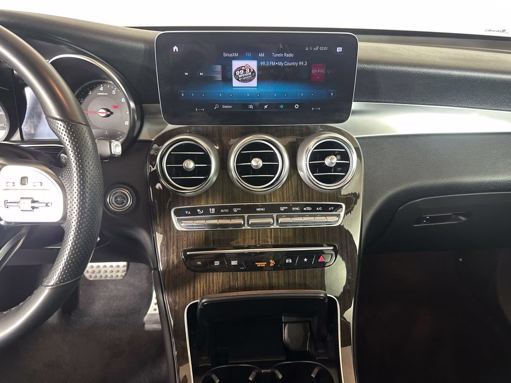 2022 Selenite Gray Metallic Mercedes-Benz GLC GLC 300 RWD SUV