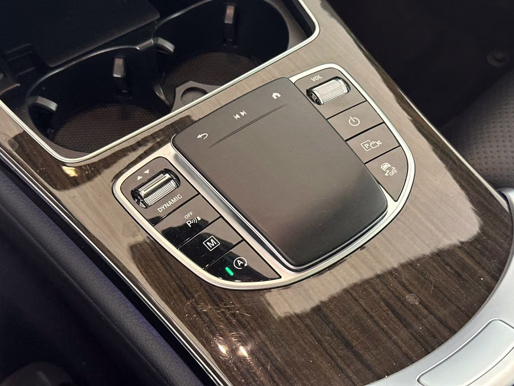 2022 Selenite Gray Metallic Mercedes-Benz GLC GLC 300 RWD SUV