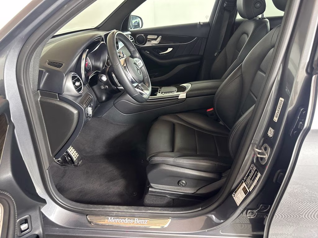 2022 Selenite Gray Metallic Mercedes-Benz GLC GLC 300 RWD SUV