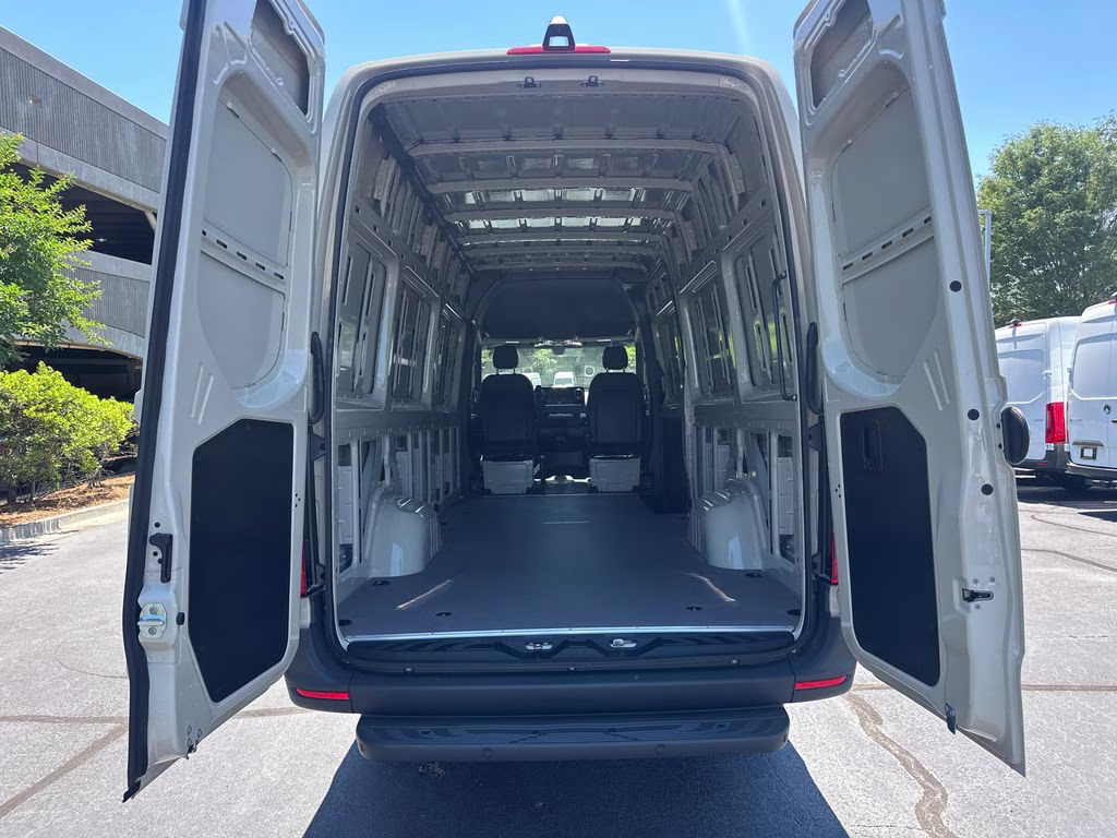 2026 Pebble Mercedes-Benz Sprinter 2500 Cargo 170 WB AWD Van
